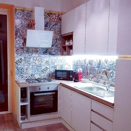 Casuzza Bedda E Duci Apartment Мондело Екстериор снимка
