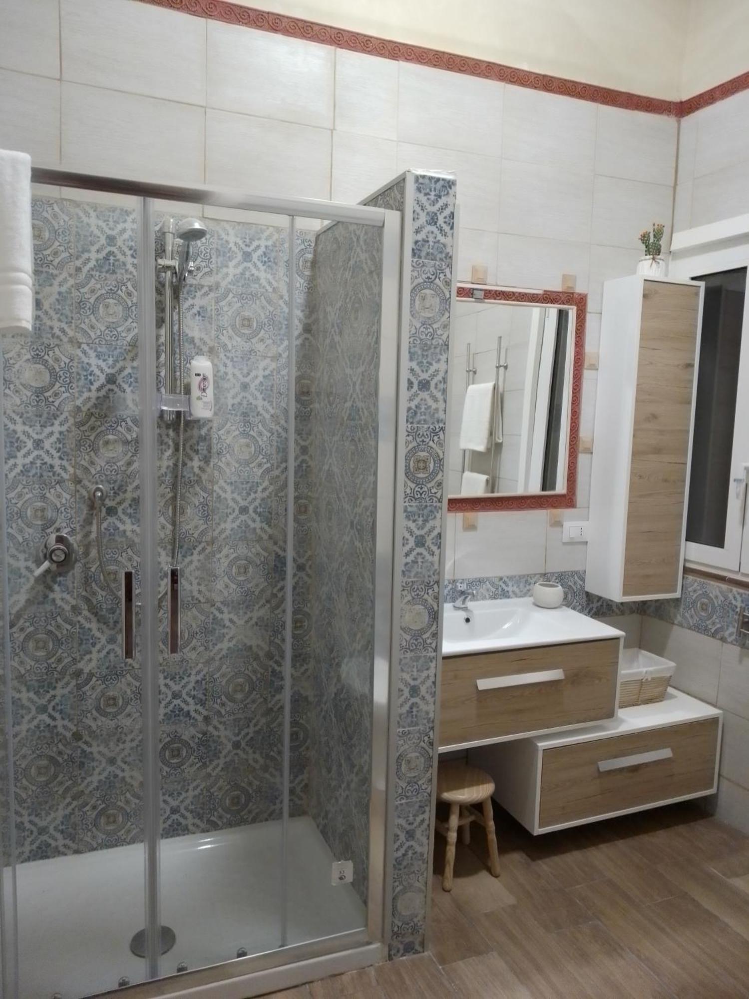 Casuzza Bedda E Duci Apartment Мондело Екстериор снимка
