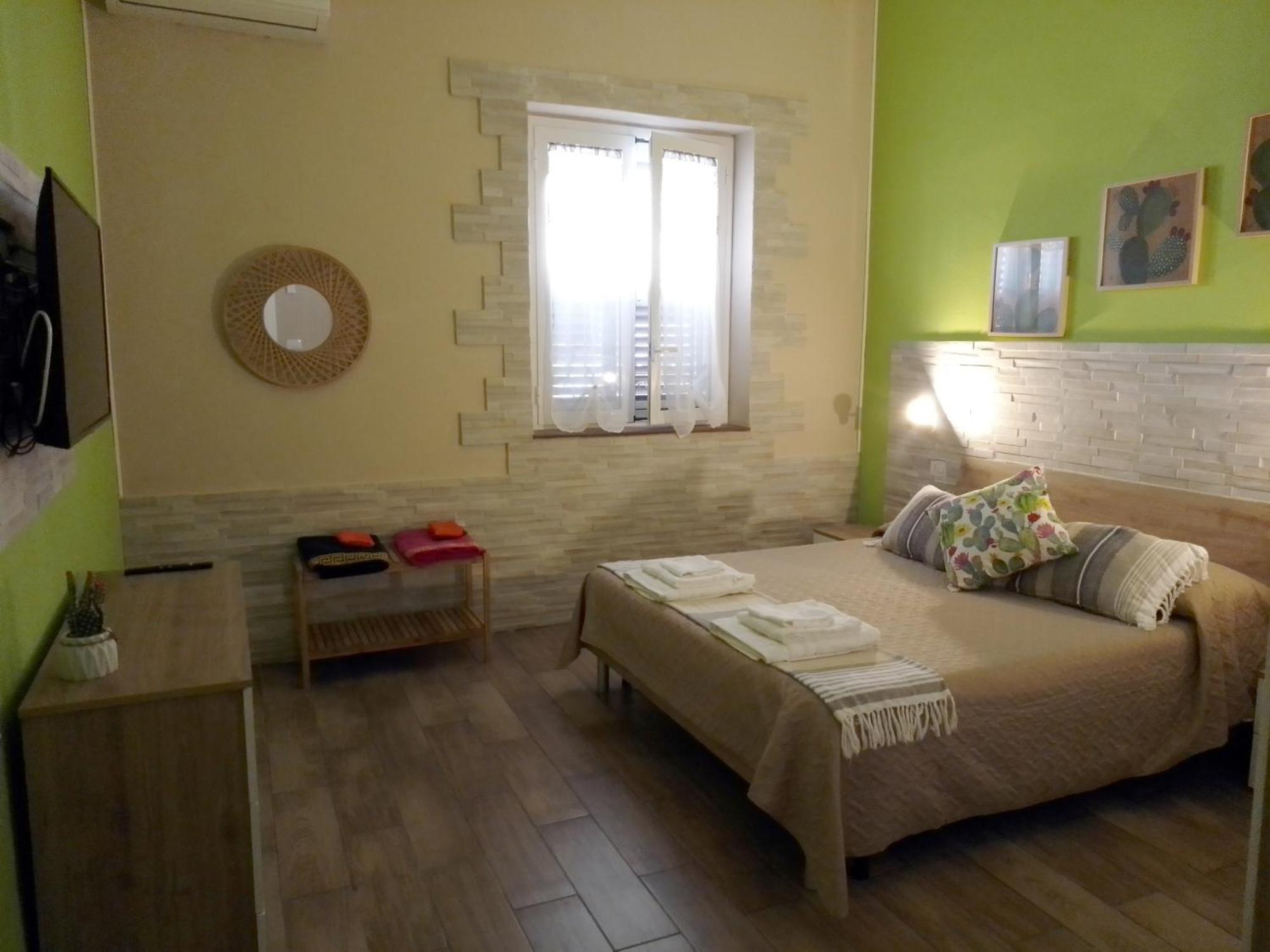 Casuzza Bedda E Duci Apartment Мондело Екстериор снимка